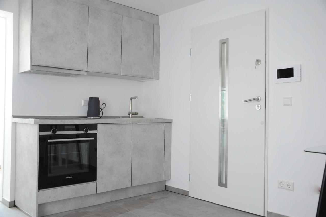 Kleine Studio-Wohnung, Kontaktloser Check-In Meckenbeuren Εξωτερικό φωτογραφία